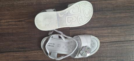 Sandalky, lasocki,32