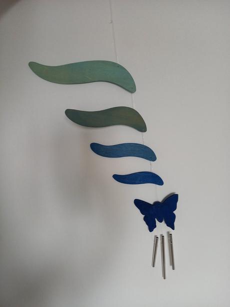 Drevená zvonkohra vtáčik, vážka, motýl rôzne farby, 