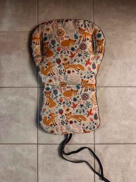 Eichhorn cozy c rider so sedadlom a volantom, 