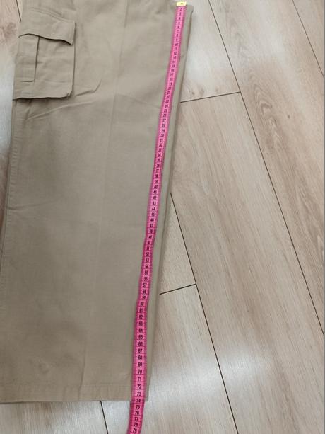 Kapsáčové nohavice, 158