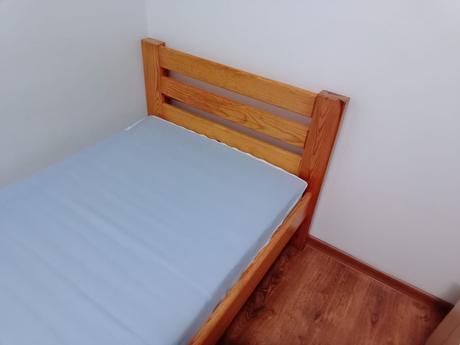 Posteľ z masívu 80x200 cm, šírka (cm): 80,dĺžka (cm): 200