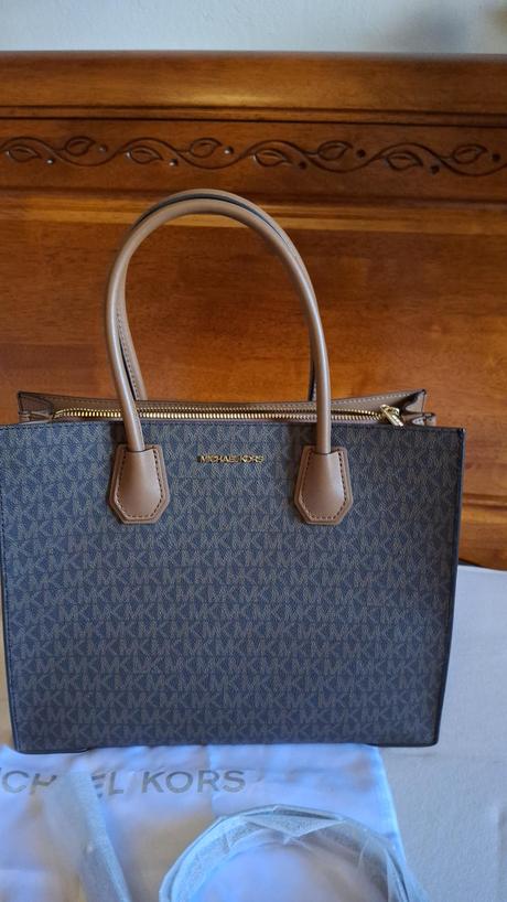 Hnedá kabelka michael kors mercer large, michael kors