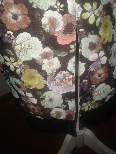 Kvetinkové šaty s čipkou h&m veľ. 38, 38