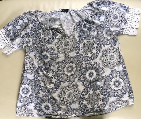 Xl/42 blúzka s hackovanym vzorom, xl