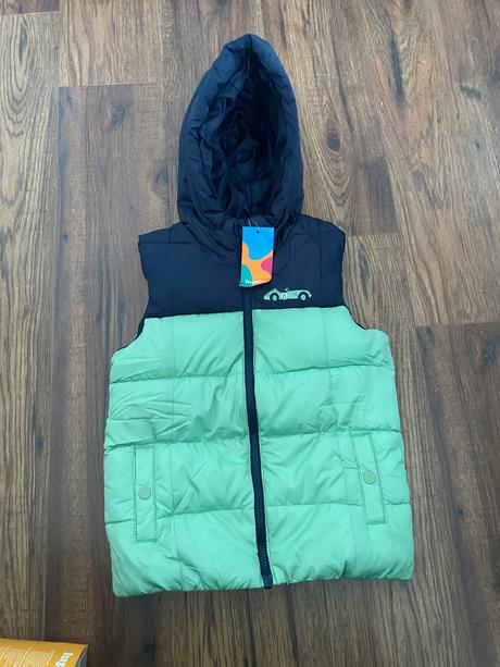 Chlapčenská vesta, lupilu,110 / 116