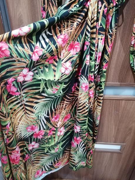 Spoločenské šaty, 