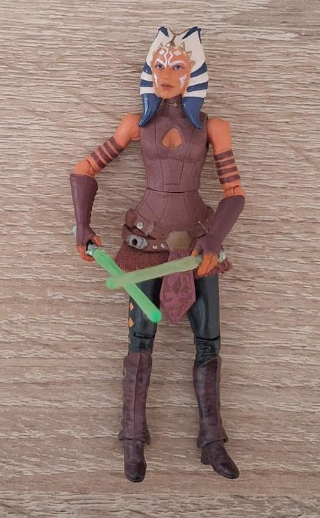 Figúrka hasbro star wars ahsoka tano vintage 10cm,
