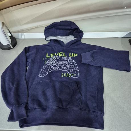 Mikina s kapucou, 140