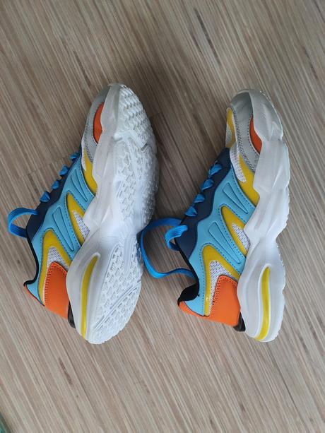 Tenisky ch13, reserved,37