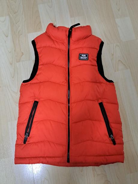 Teplá vesta, reserved,128