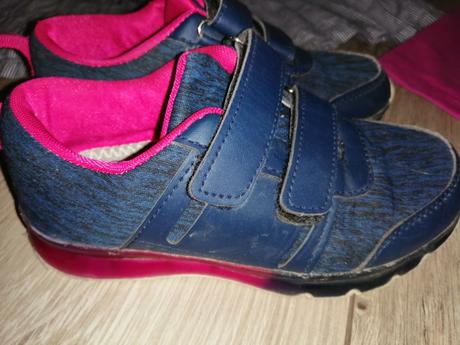 Balíček, tenisky 29, 104–116