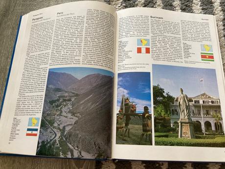 The golden picture atlas (1983),