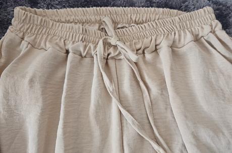 Krasny bezovy komplet, 