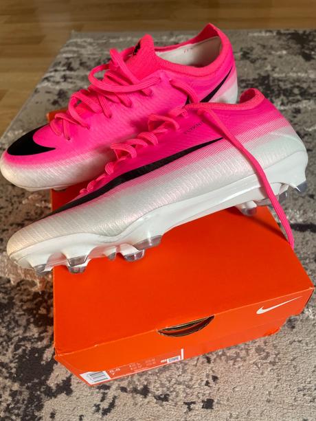 Chlapčenské kopačky, nike,38