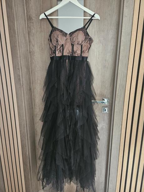 Spoločenské šaty, m