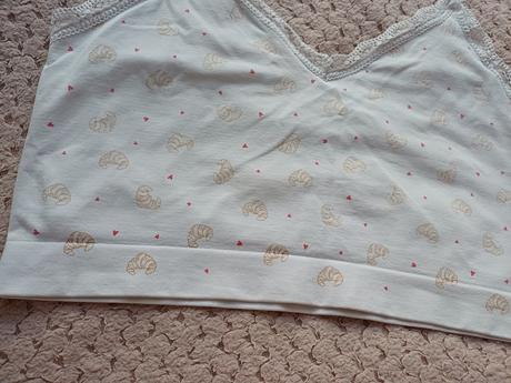 Pyžamový top/top na doma s croissantmi, primark,m