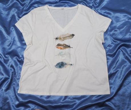 Kvalitné biele tričko s pierkami, xl