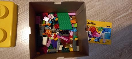 Lego častíc 10692, 