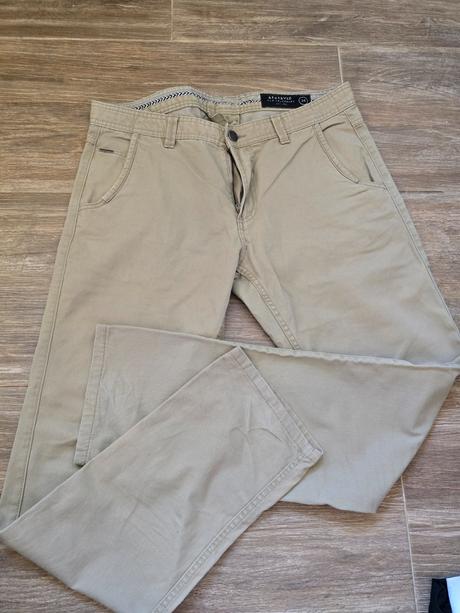 Nohavice č.34, reserved,34