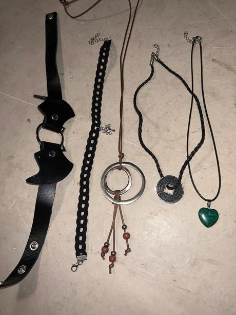 Retiazky,naramky,nausnice,prstene, 