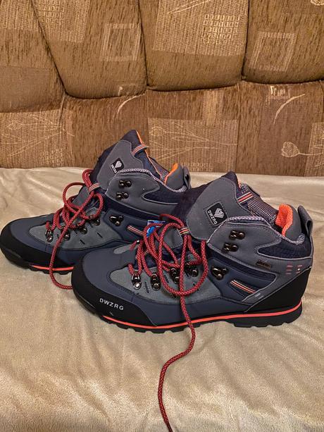 Trekové topánky, 42 / 46