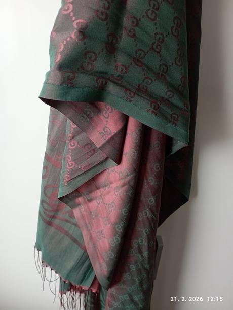 Krásna šatka meniaca farbu (už s poštou), 