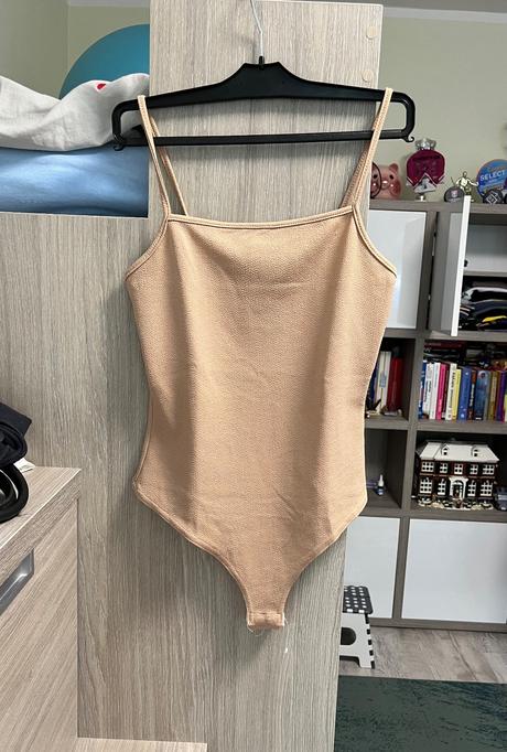 Béžové body nly one, s