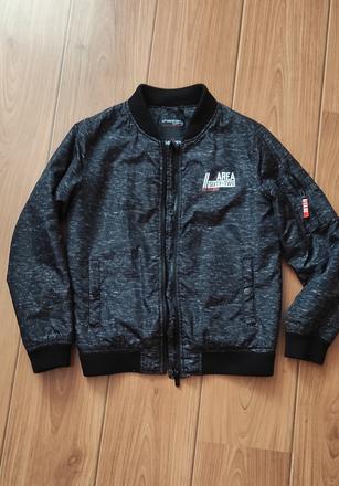 Chlapčenská bombera, chapter young,146