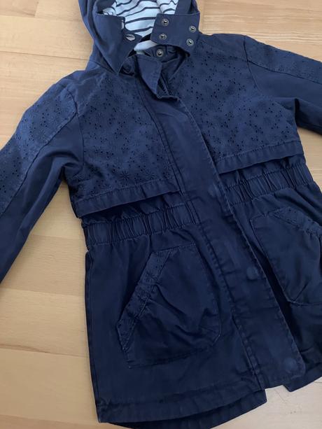 Prehodný kabát, 110