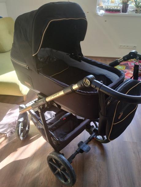 Čierny kočík riko so zlatým rámom, riko,riko swift premium