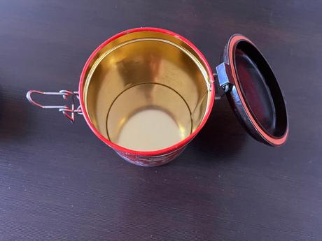 Predám retro plechová dóza na kávu od značky arabi,