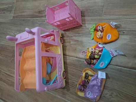 Autobus skolotočmi baby born, 