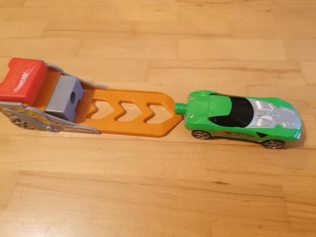 Výstrelovacie auticko hotwheels naplniteľné,