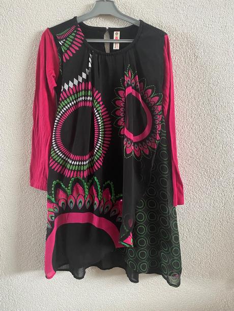 Dievcenske saty desigual, desigual,152