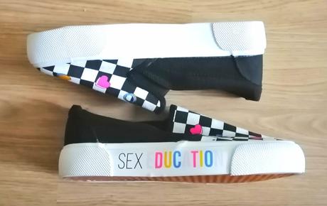 Dámske plátenky, veľ. 37, nové, netflix edition, 37