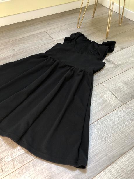 Damske/dievčenské saty uni,