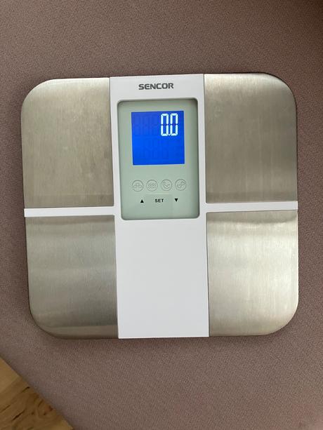 Osobná diagnostická váha sencor,