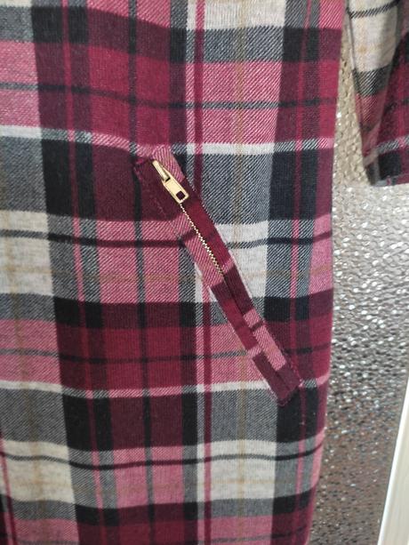 Šaty so zipsami, gate,s