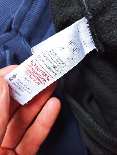 Tepláky v. 104, f&f,104