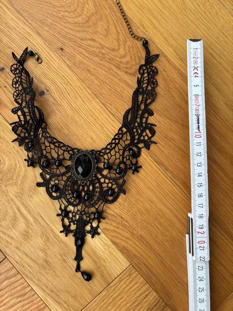 Náhrdelník čierna čipka, 