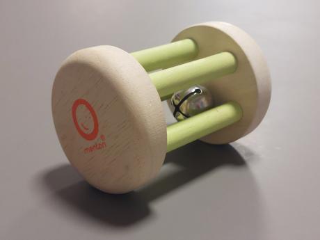 Drevený valček s rolničkou mentari, 