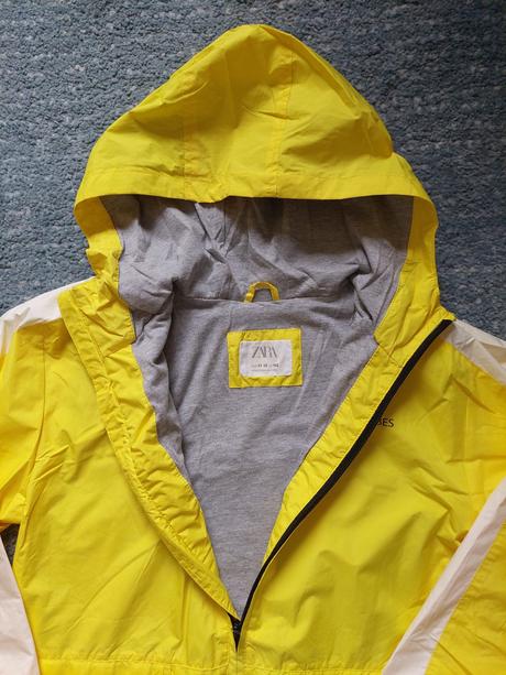 Tenka bundicka - top stav, zara,152