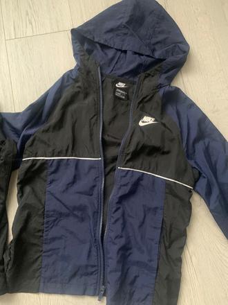Sustakova bundicka nike, nike,152