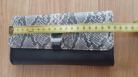 Peňaženka s hadím vzorom, avon