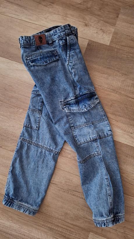 Kapsáče volné, next,146