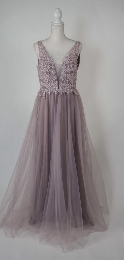 Púdrovoružové šaty, m