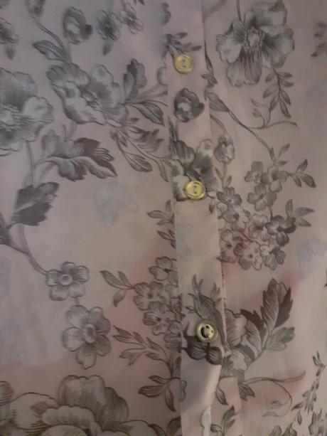 Blúzka, atmosphere,38