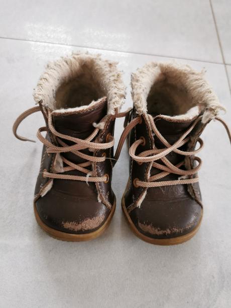 Darujem zimné kožené topánky v. 19, 19