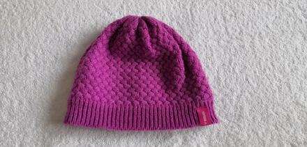 Fialová čiapka, brugi,98