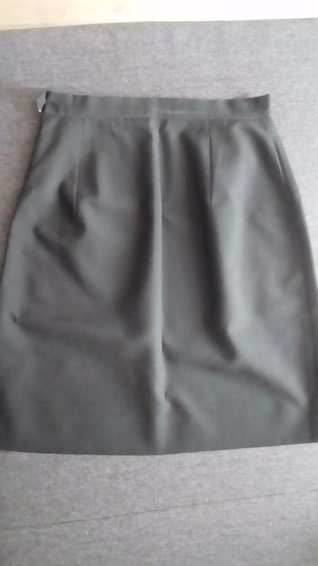 Retro čierne dámske sukne., s